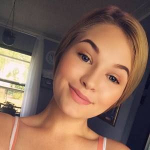 Meet your Posher, Candice